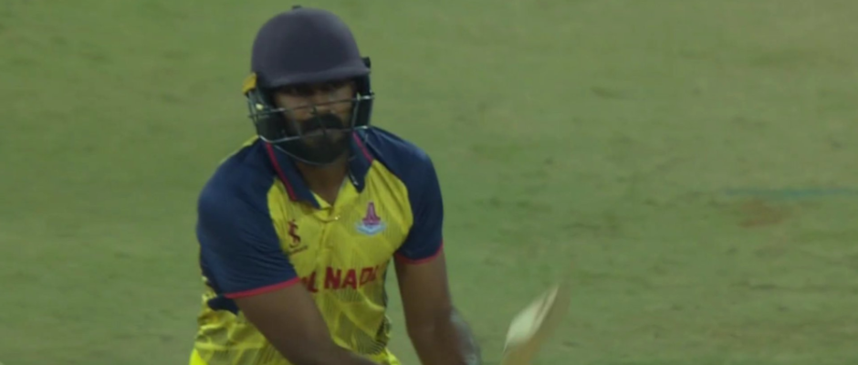 Vijay Shankar Hits Hardik Pandya for Back-to-Back Sixes in SMAT 2025