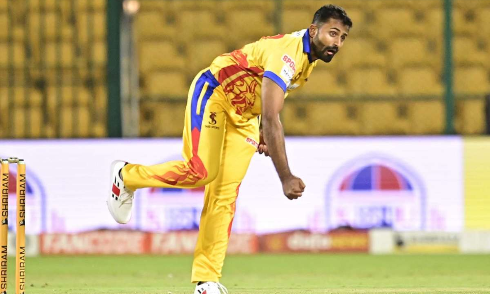 CSK Recruit Shreyas Gopal Shines in SMAT 2024-25 with Hat-trick after