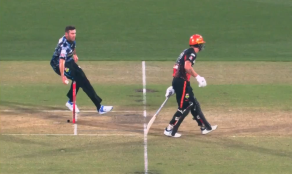 New CSK Signee Jamie Overton Attempts R Ashwin-like Run Out in BBL