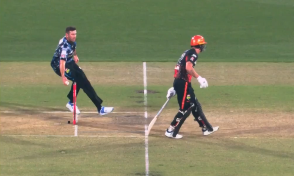 New CSK Signee Jamie Overton Attempts R Ashwin-like Run Out in BBL