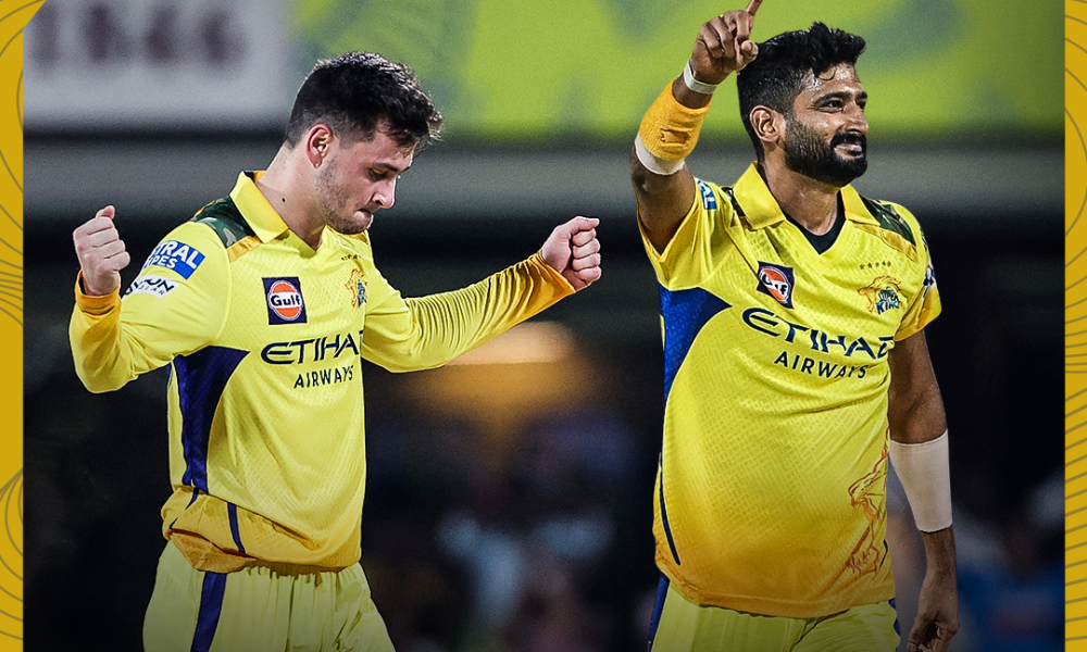 Super Debut for Noor Ahmad & Khaleel Ahmed, Restrict MI to 155